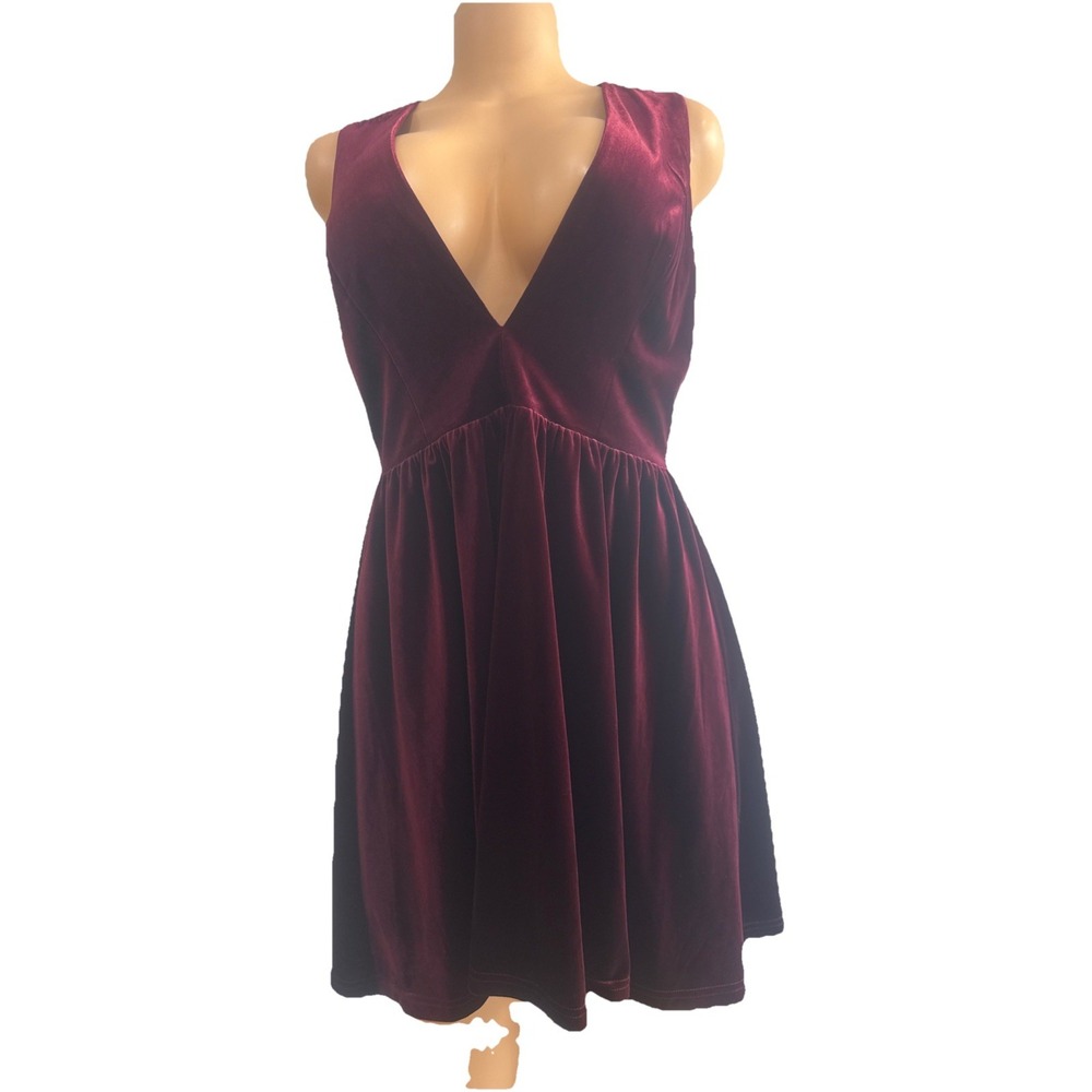 LUCCA COUTURE burgundy Plunge V Neck Velvet Dress RESOLVE Size M